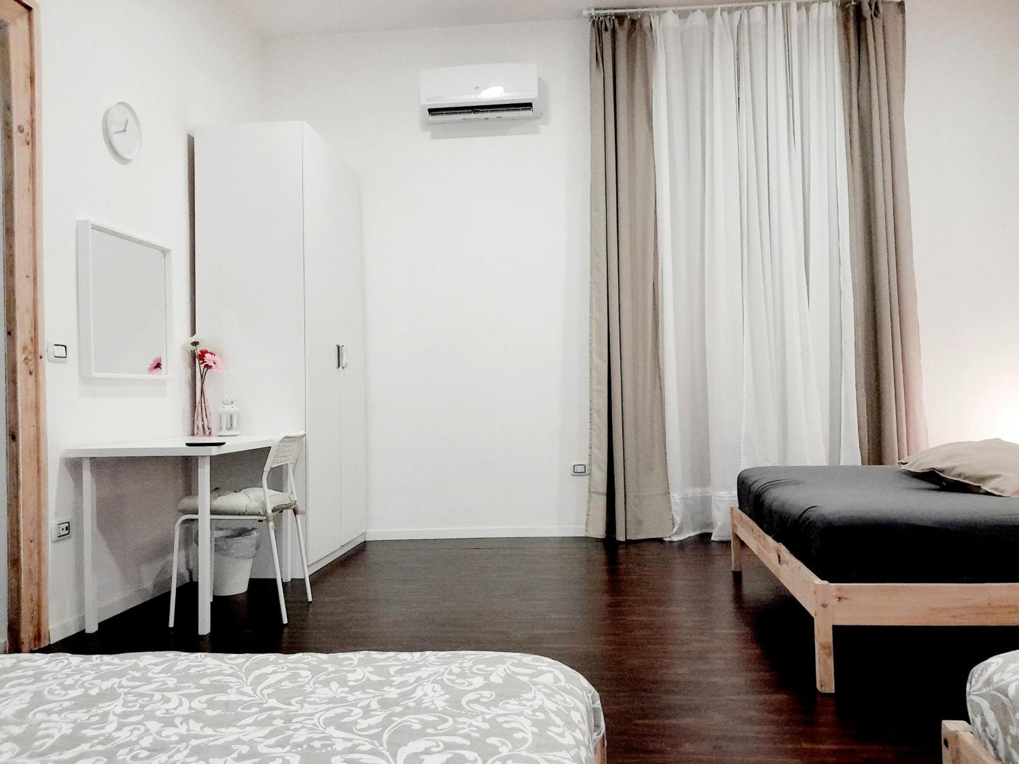 Ferienwohnung Piazza Carita' Centro Storico Neapel Zimmer foto