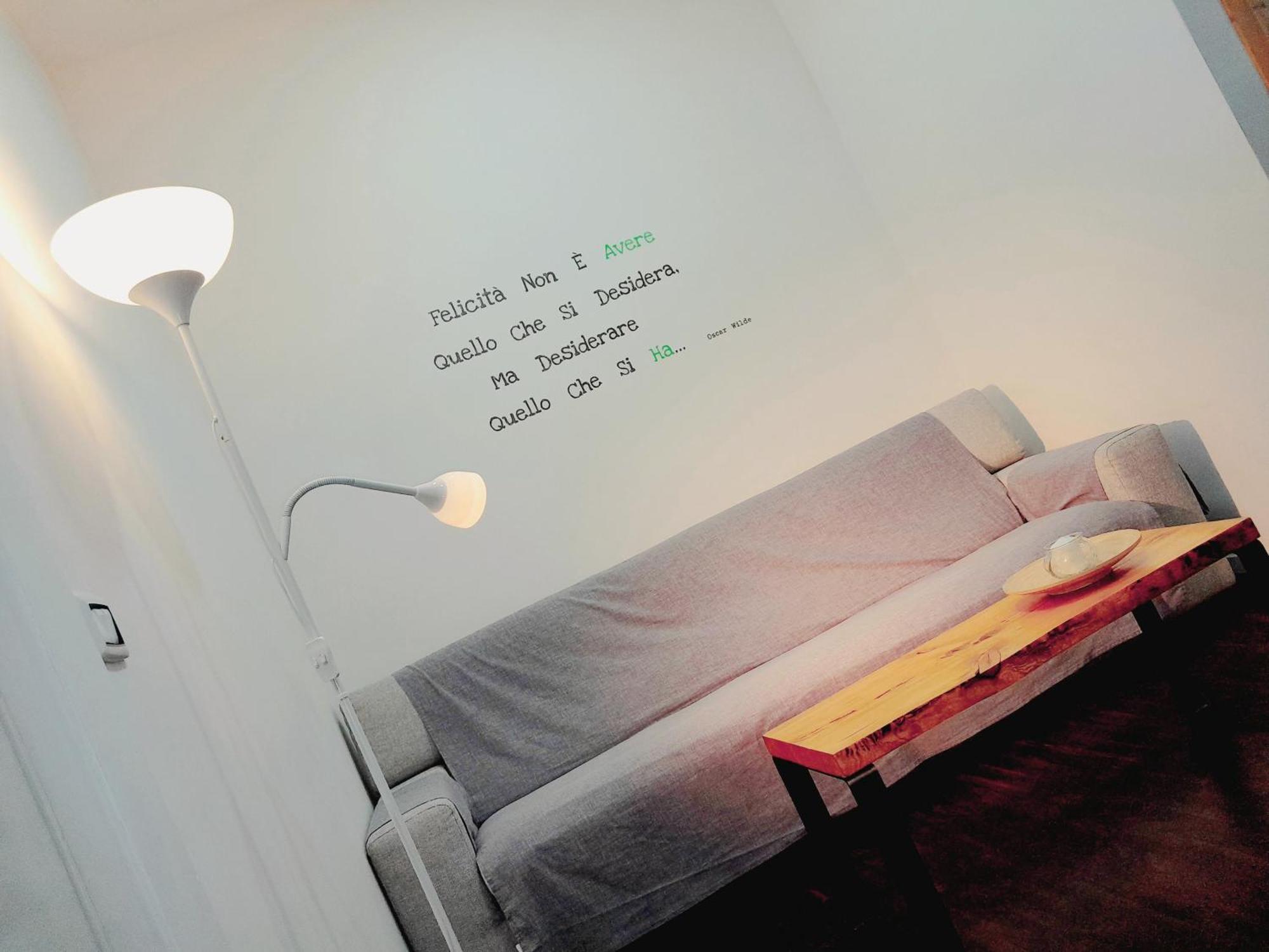 Ferienwohnung Piazza Carita' Centro Storico Neapel Zimmer foto